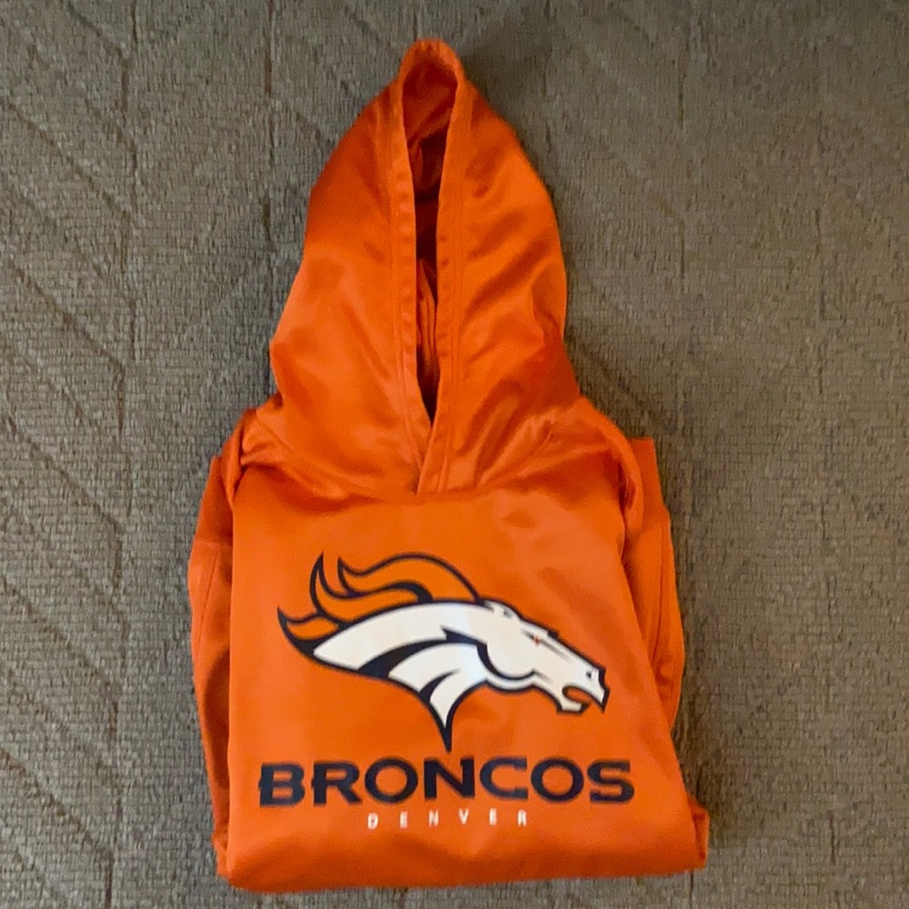 Boys XL (18-20) Denver Broncos Hooded Sweatshirt. Excellent condition.